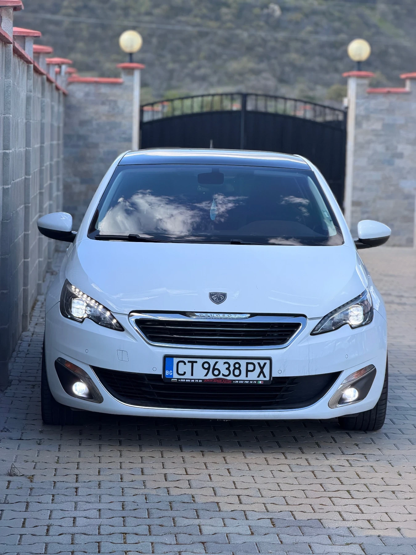 Peugeot 308 1.6 hdi Allure, снимка 2 - Автомобили и джипове - 54138217