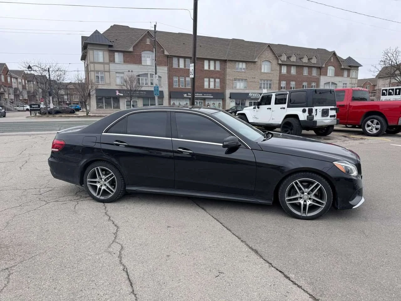 Mercedes-Benz E 250 DIESEL * AMG Line * ��������� ���� �� �� * CARFAX  | Mobile.bg � ����������� 4
