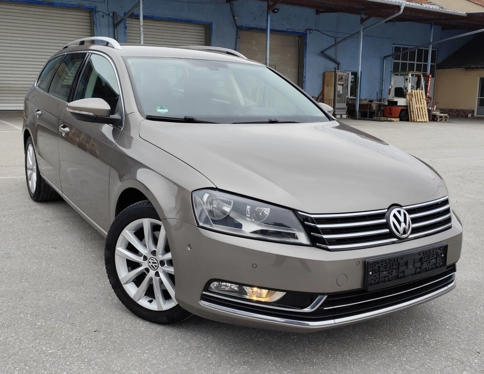 VW Passat 2.0TDI-6ск-HIGHLINE-NAVI-ПОДГРЯЕАНЕ-EURO-5