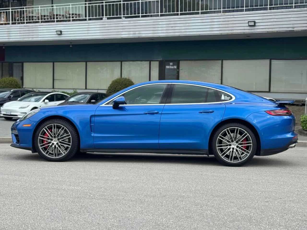 Porsche Panamera Turbo/BURMESTER/360/MATRIX/ОБДУХВАНЕ/АВТОКРЕДИТ, снимка 2 - Автомобили и джипове - 54666710