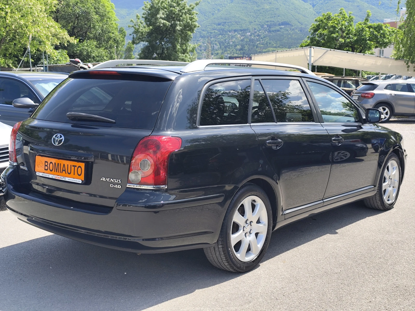 Toyota Avensis 2.0D-4D* Klimatronik* , снимка 4 - Автомобили и джипове - 54668707