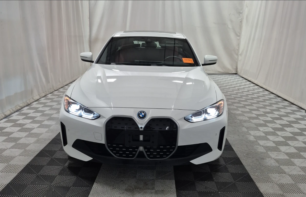 BMW i4 EDRIVE40* HUD* 50k km* БЕЗ ЩЕТИ* 1 собственик, снимка 2 - Автомобили и джипове - 55347383