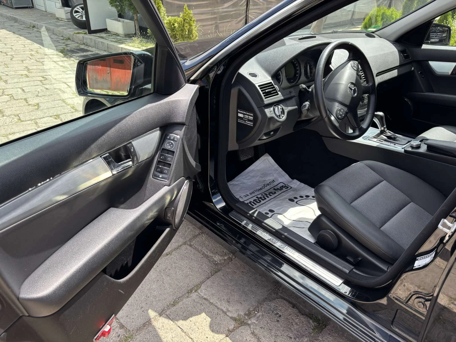 Mercedes-Benz C 200 Kompressor Avantgarde, снимка 8 - Автомобили и джипове - 55395388