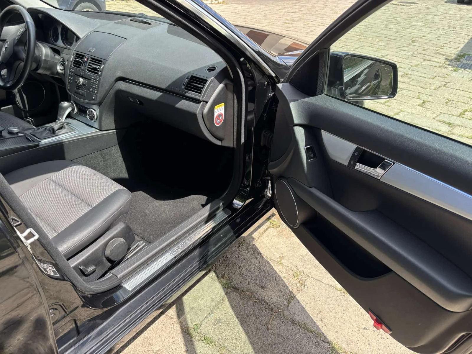 Mercedes-Benz C 200 Kompressor Avantgarde, снимка 11 - Автомобили и джипове - 55395388
