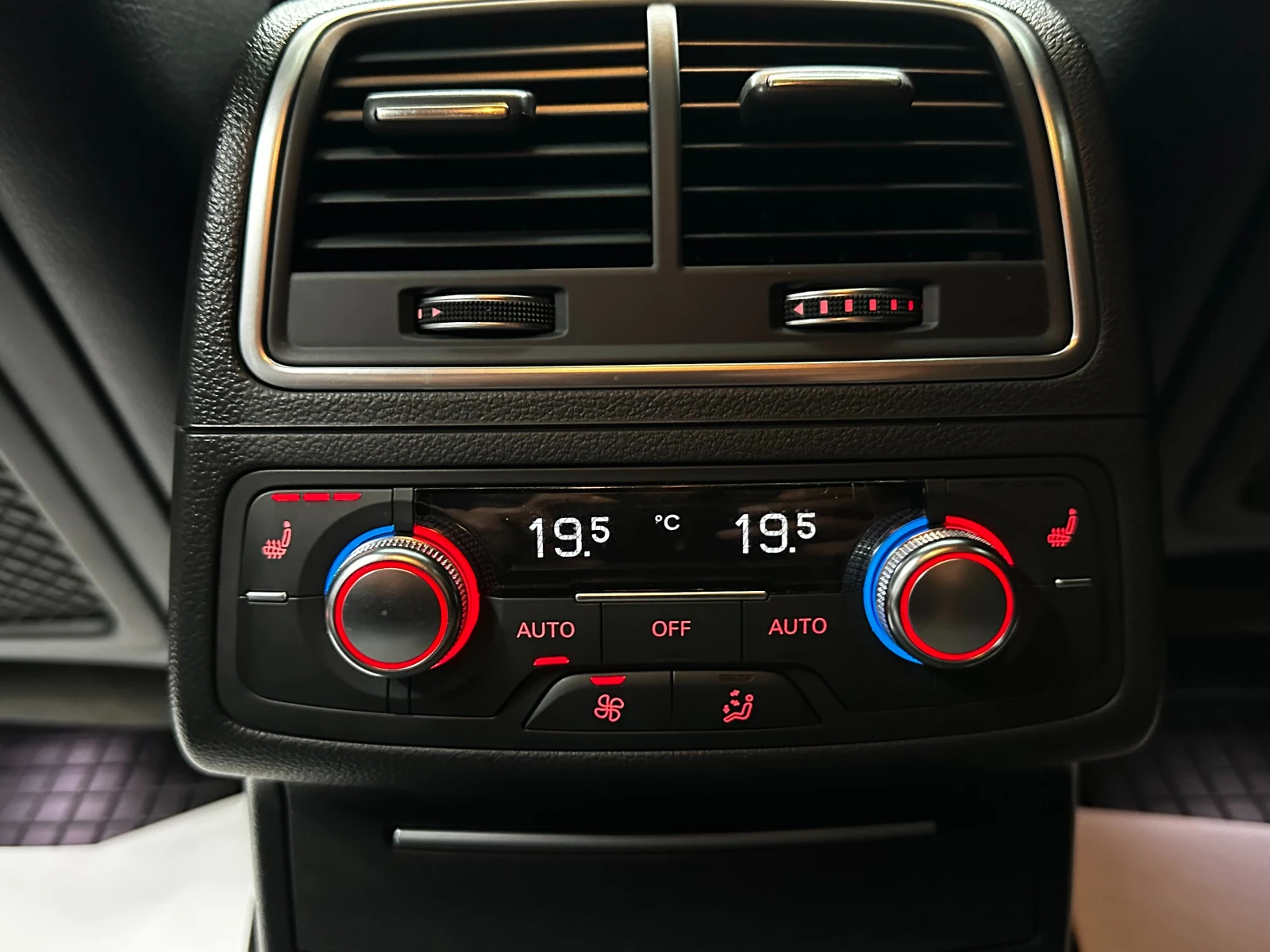 Audi A6 3.0i 333 к.с. , снимка 10 - Автомобили и джипове - 55483513