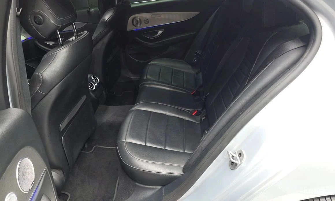 Mercedes-Benz E 300, снимка 12 - Автомобили и джипове - 55662140