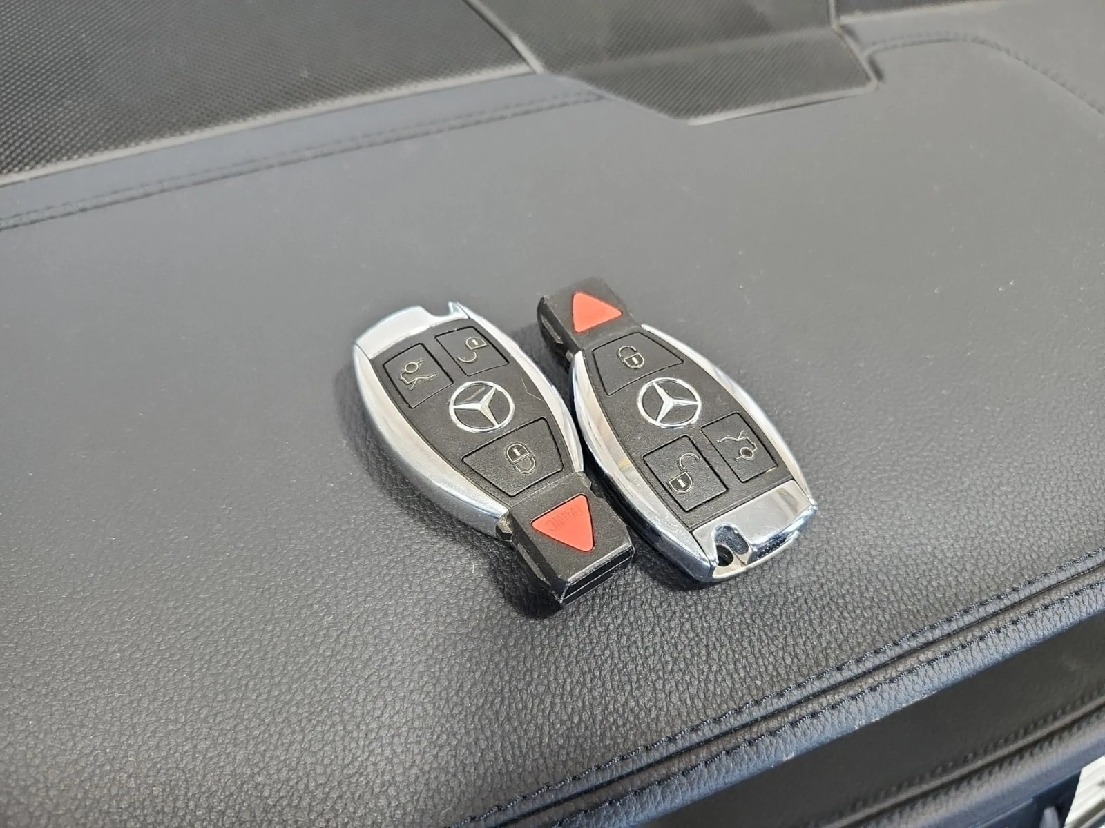Mercedes-Benz E 350 * BlueTEC * АВТОКРЕДИТ * ГЛАВНО ПРЕДСТАВИТЕЛСТВО, снимка 8 - Автомобили и джипове - 56026121
