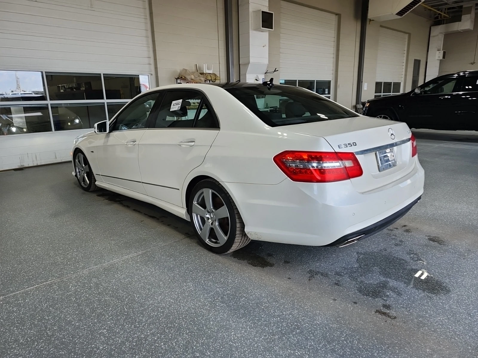 Mercedes-Benz E 350 * BlueTEC * АВТОКРЕДИТ * ГЛАВНО ПРЕДСТАВИТЕЛСТВО, снимка 4 - Автомобили и джипове - 56026121