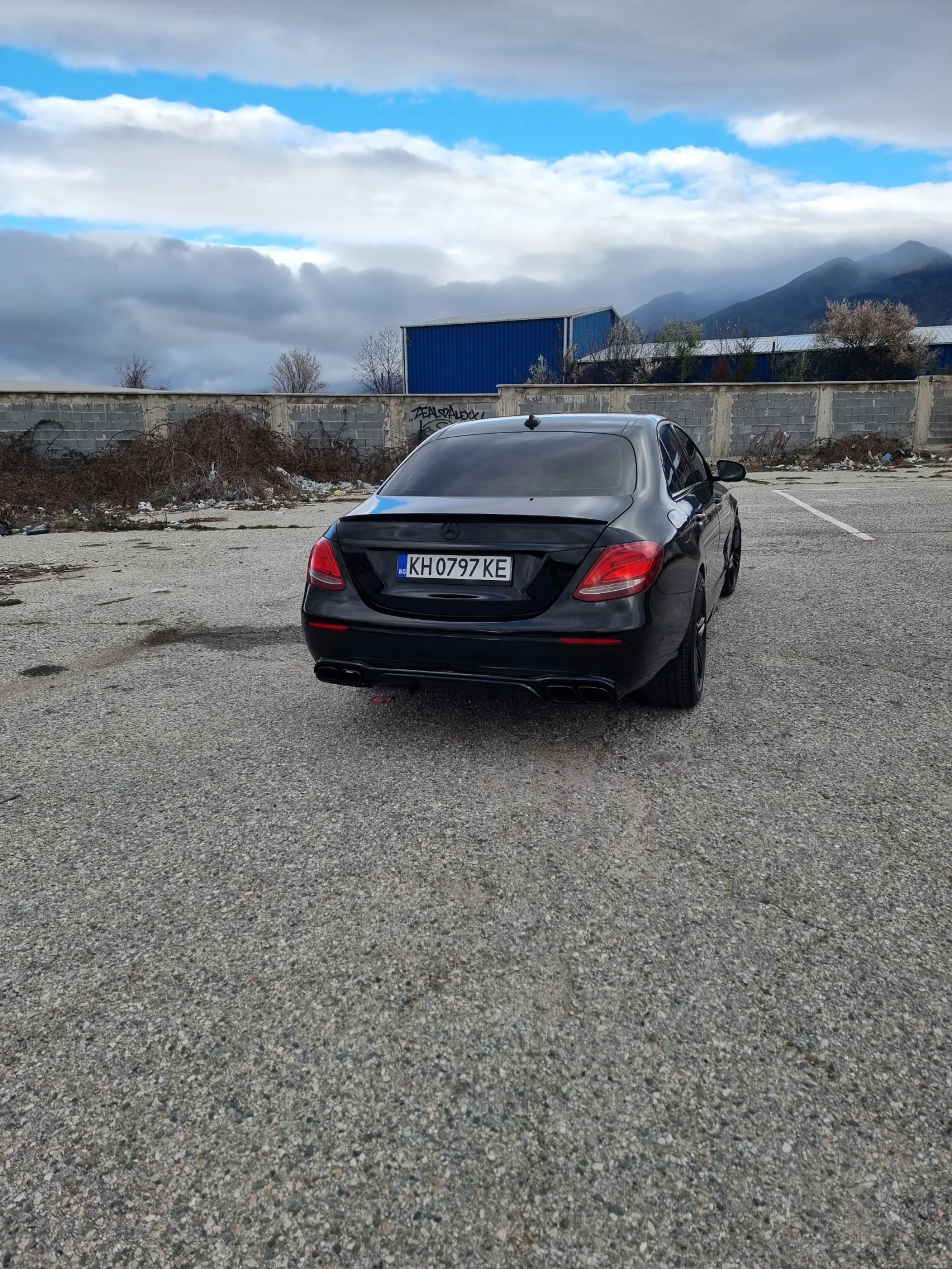Mercedes-Benz E 220, снимка 6 - Автомобили и джипове - 56039024
