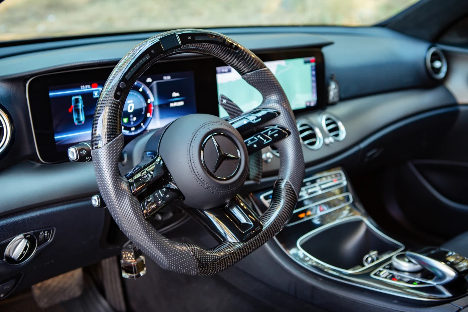 Mercedes-Benz E 220, снимка 7 - Автомобили и джипове - 56039024