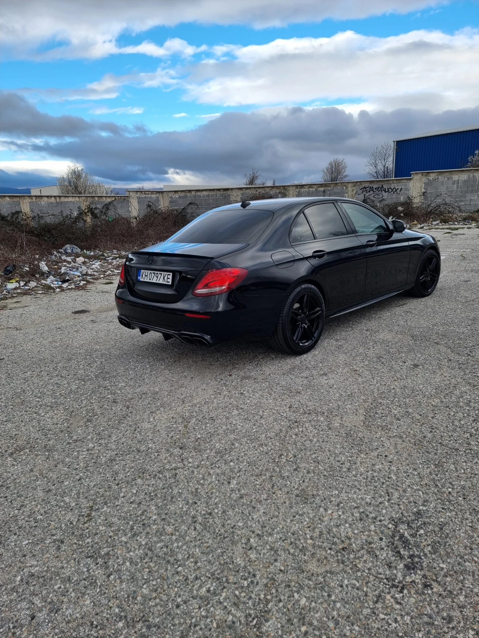 Mercedes-Benz E 220, снимка 5 - Автомобили и джипове - 56039024
