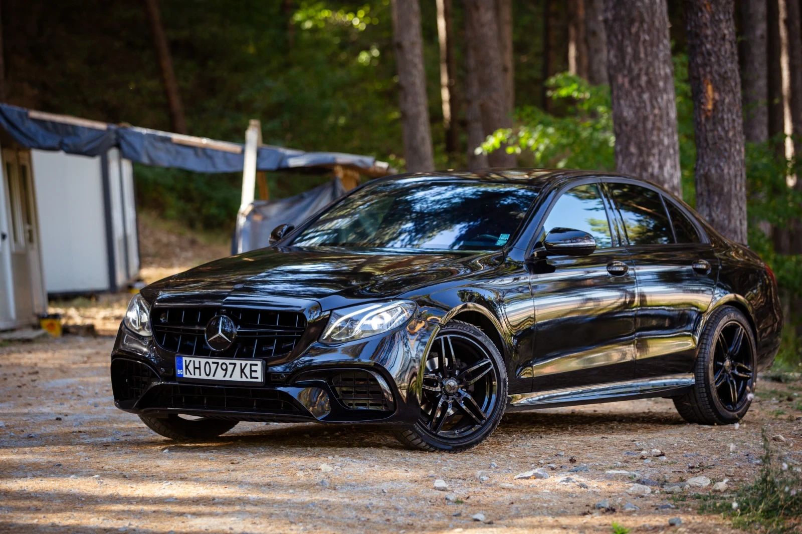 Mercedes-Benz E 220, снимка 2 - Автомобили и джипове - 56039024