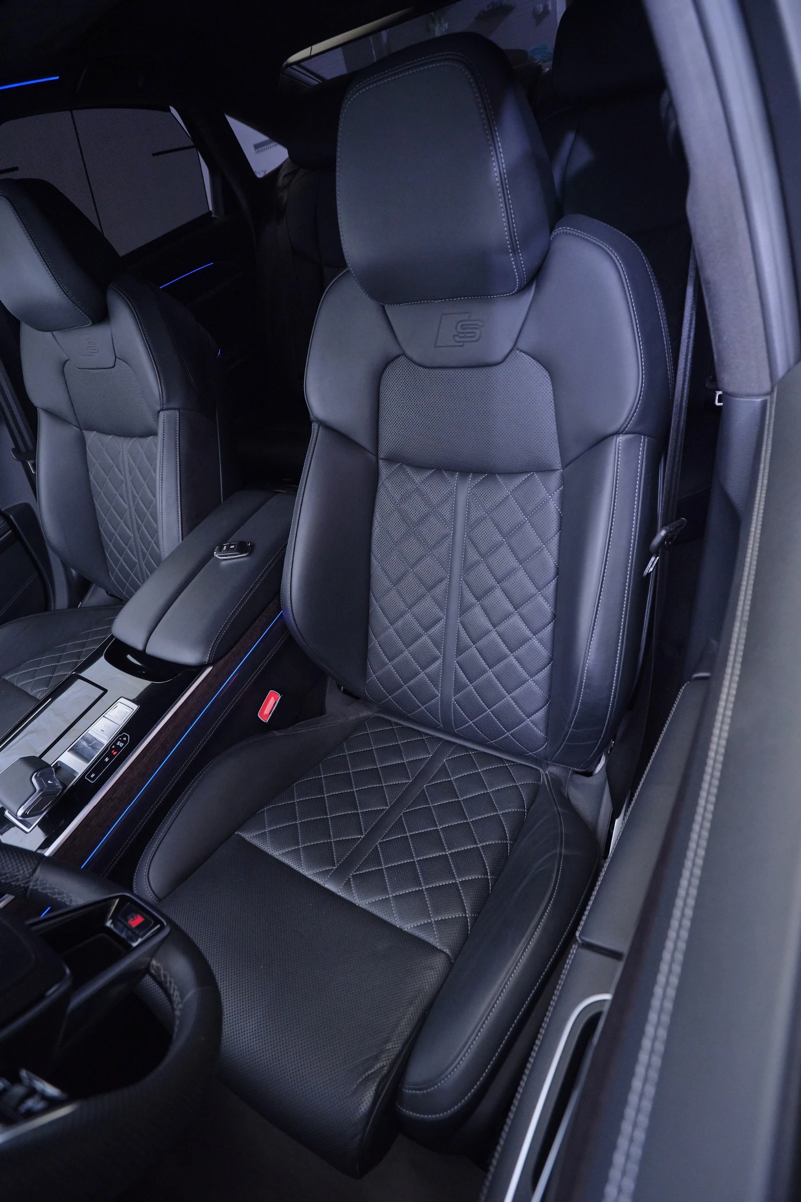 Audi S8 MATRIX / HUD / AIR / 360 / B&O  | Mobile.bg � ����������� 11