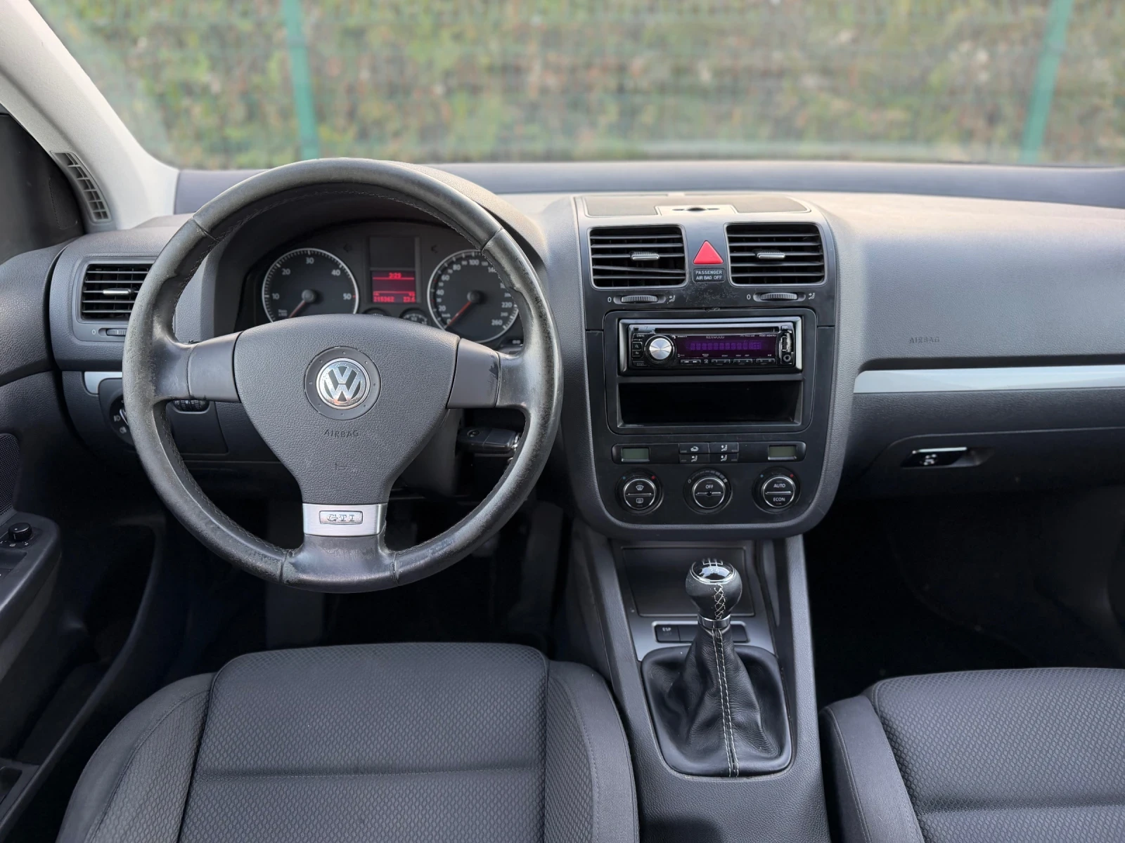 VW Golf 1.9 TDI , снимка 10 - Автомобили и джипове - 56584058