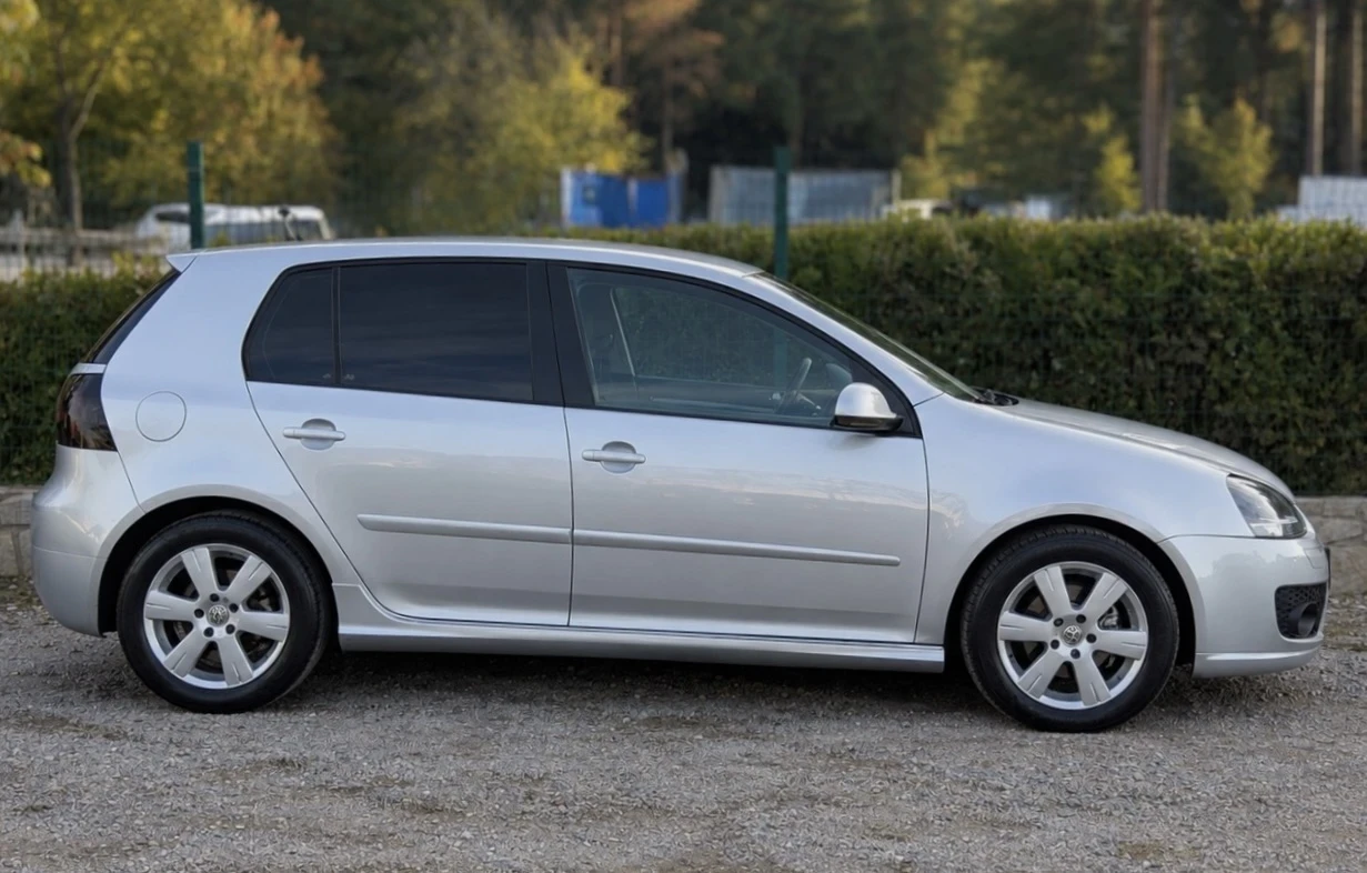 VW Golf 1.9 TDI , снимка 5 - Автомобили и джипове - 56584058