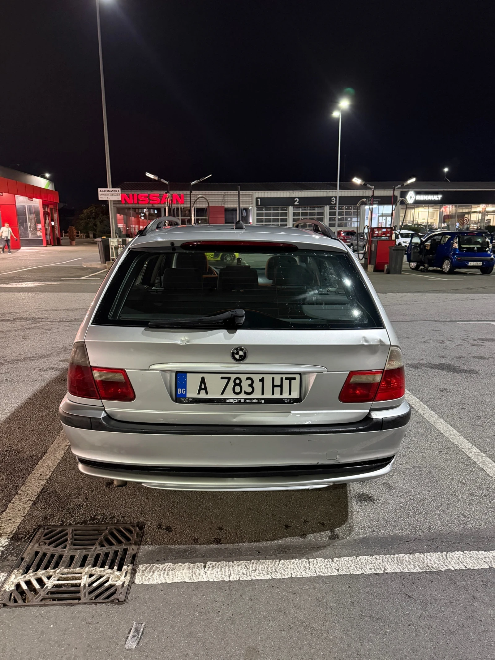 BMW 320, снимка 6 - Автомобили и джипове - 56741701