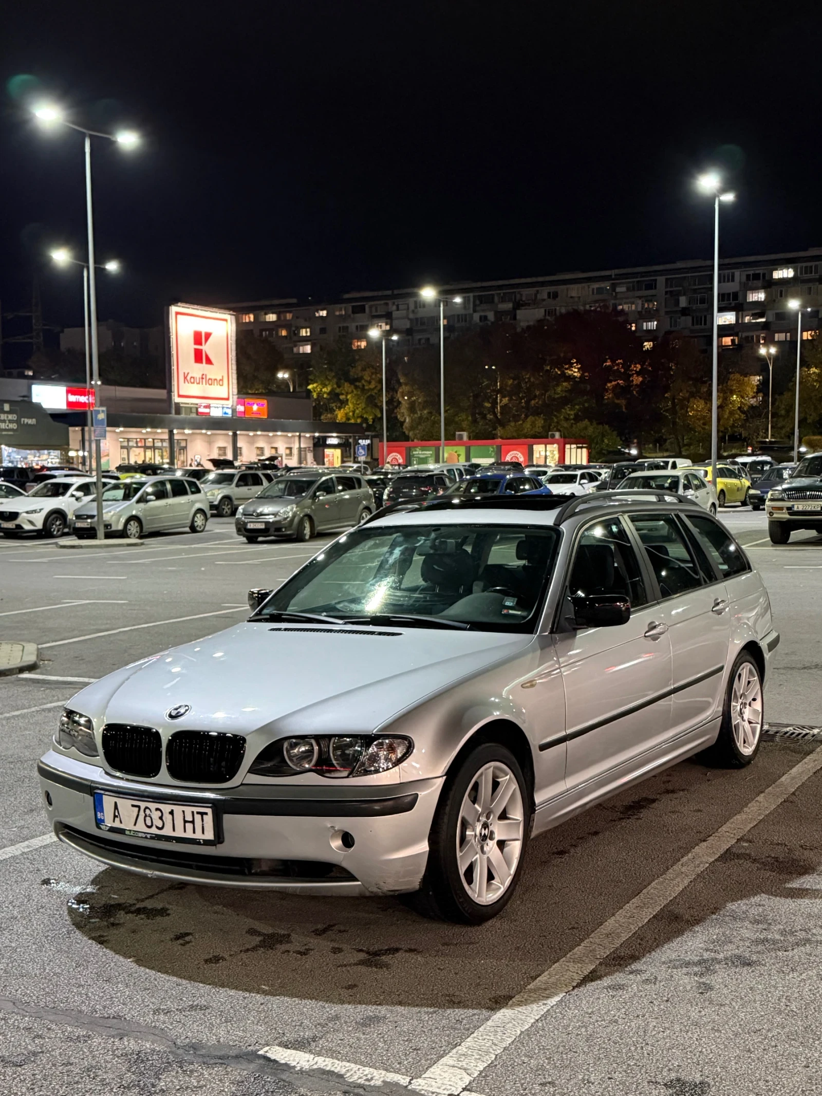 BMW 320, снимка 2 - Автомобили и джипове - 56741701