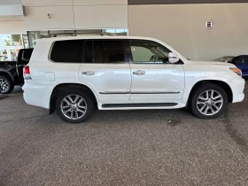 Lexus LX 570 * ОБДУХВАНЕ * ПАНОРАМА * 7 МЕСТА * CARFAX * , снимка 3