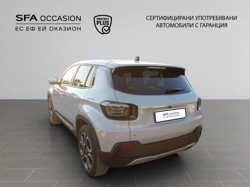 Jeep Avenger SUMMIT 1.2 e-Hybrid 48V Petrol 100 hp // 2404550, снимка 4 - Автомобили и джипове - 48130476