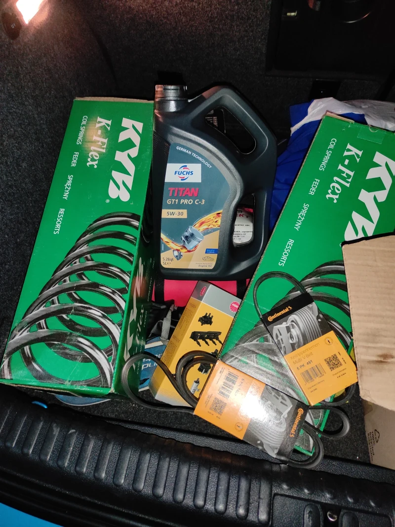 VW Tiguan, снимка 10 - Автомобили и джипове - 52844387