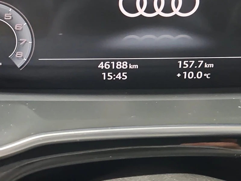 Audi Q3 * TECHNIK * CARFAX * БЕЗ ПЪРВОНАЧАЛНА ВНОСКА, снимка 10 - Автомобили и джипове - 53149960