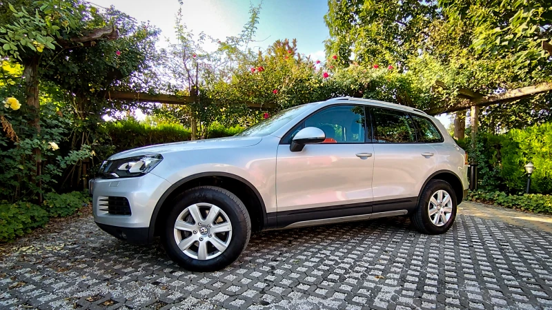 VW Touareg 3.0 tdi, снимка 3 - Автомобили и джипове - 53152190