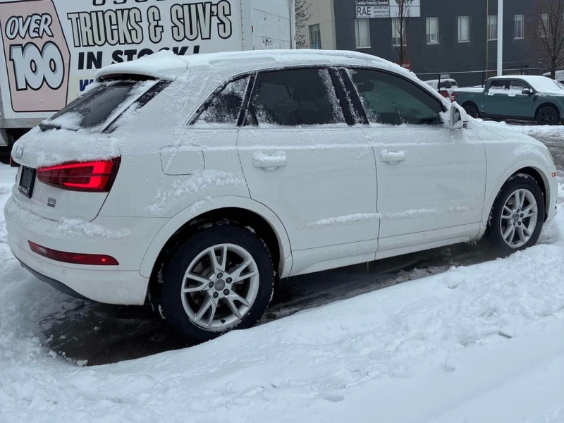 Audi Q3 Progressiv  CARFAX, снимка 3 - Автомобили и джипове - 53191158