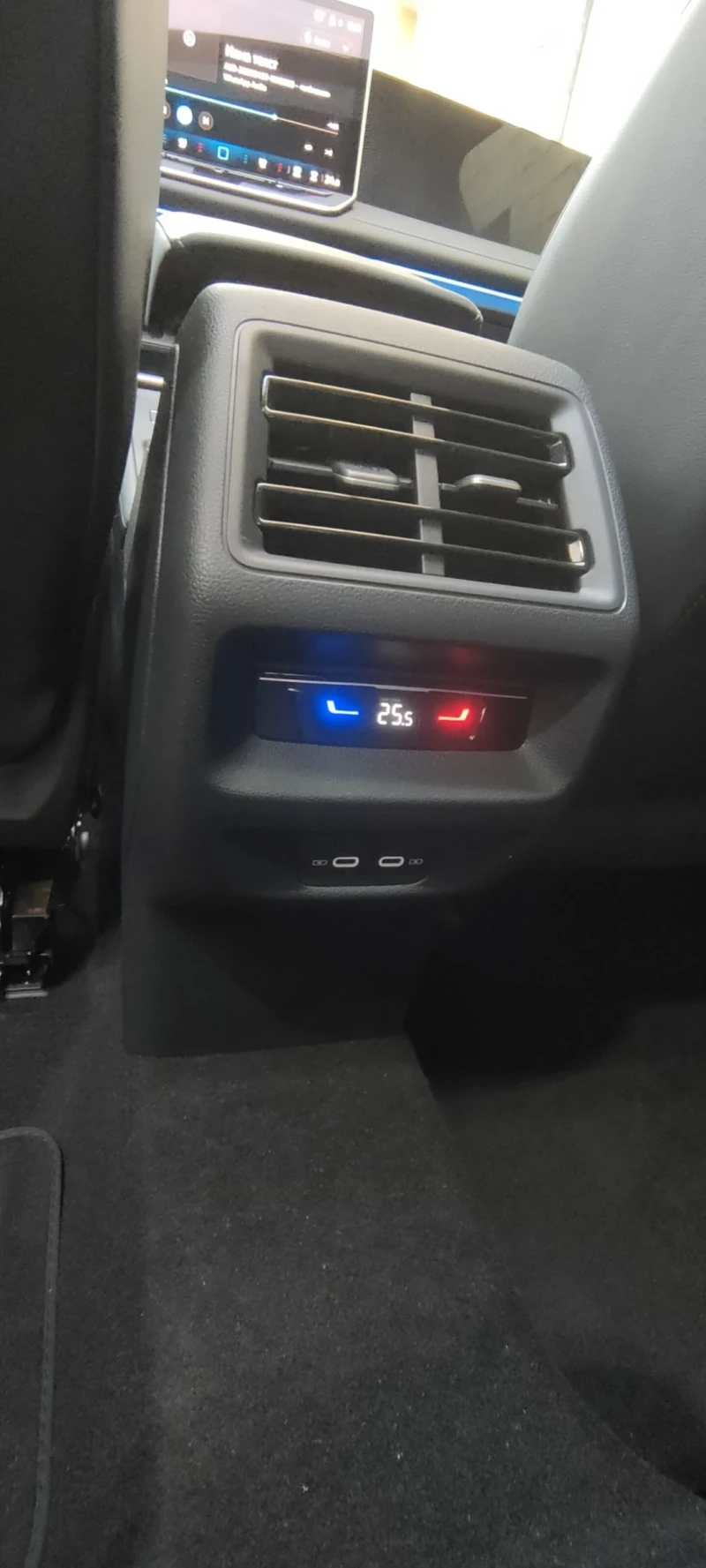 VW Tiguan 1.5 eTSI mHEV ACT Life Business Premium OPF DSG, снимка 2 - Автомобили и джипове - 53541352