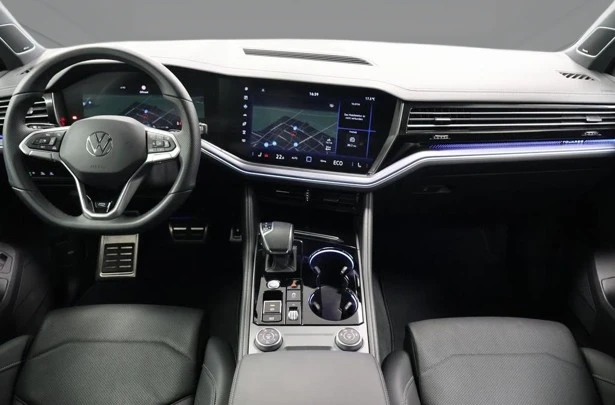 VW Touareg 3.0 TDI 4Motion = R-line = Гаранция, снимка 8 - Автомобили и джипове - 52837547