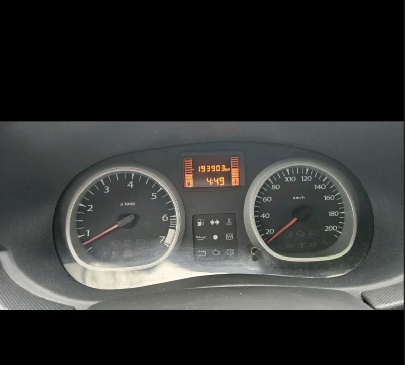 Dacia Duster Dacia Duster 1.6, бензин, 4Х4, снимка 9 - Автомобили и джипове - 55949073