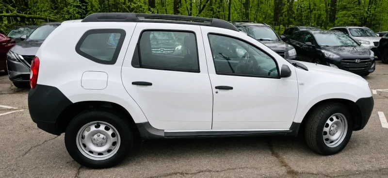 Dacia Duster Dacia Duster 1.6, бензин, 4Х4, снимка 7 - Автомобили и джипове - 55949073