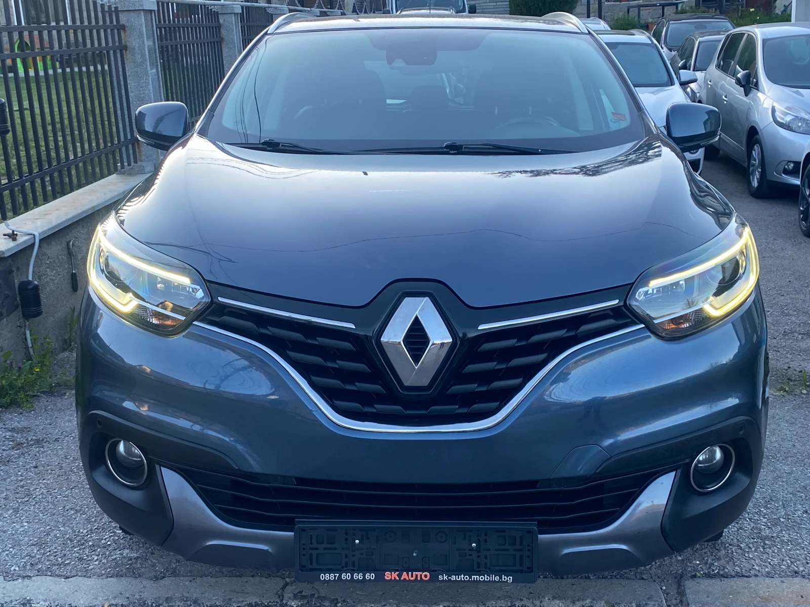 Renault Kadjar 1.5D-LED-NAVI-KOЖА-AUTOMAT-PDC-EURO6B-KAMERA-2016g - изображение 2