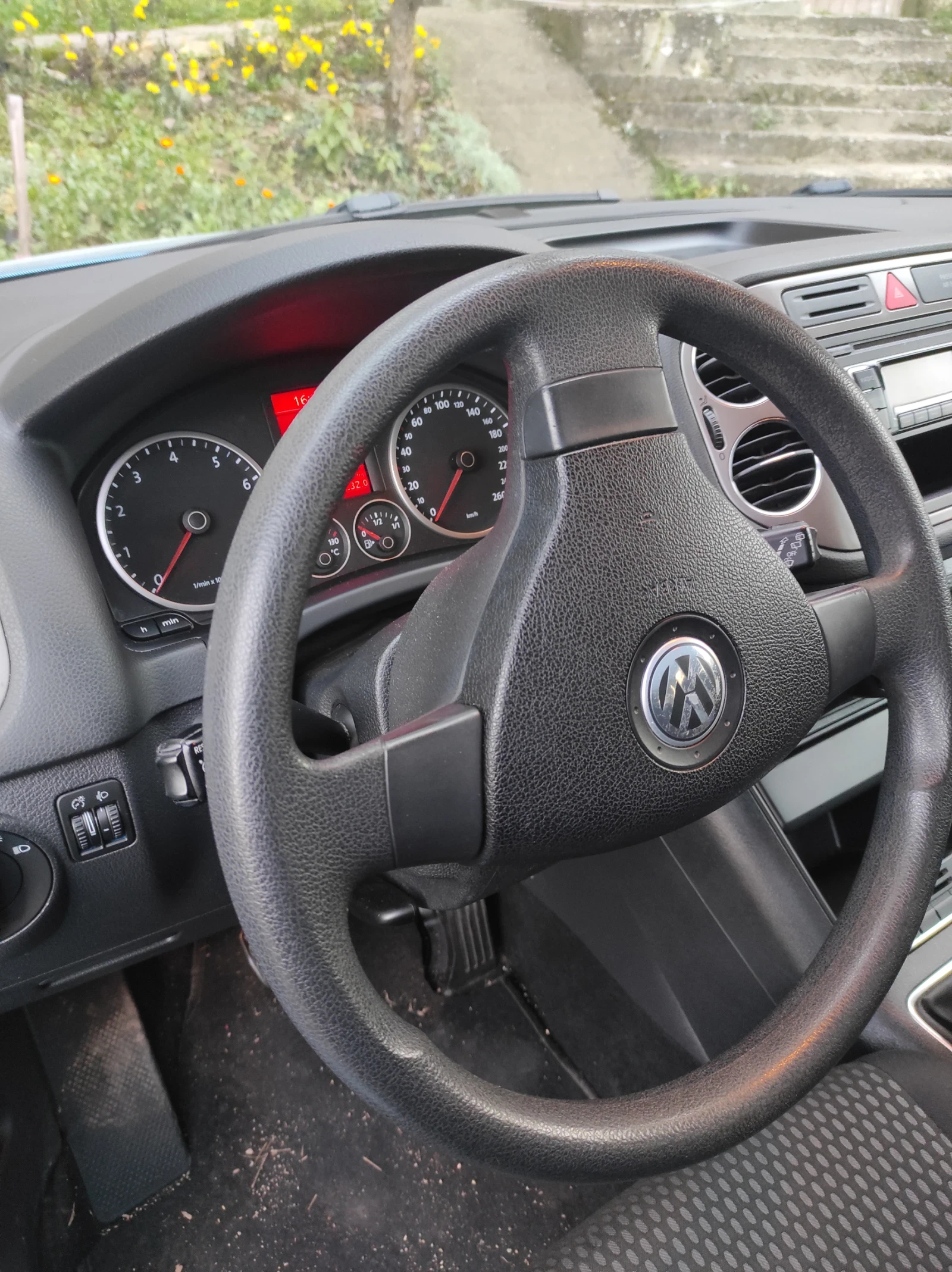 VW Tiguan  - изображение 5