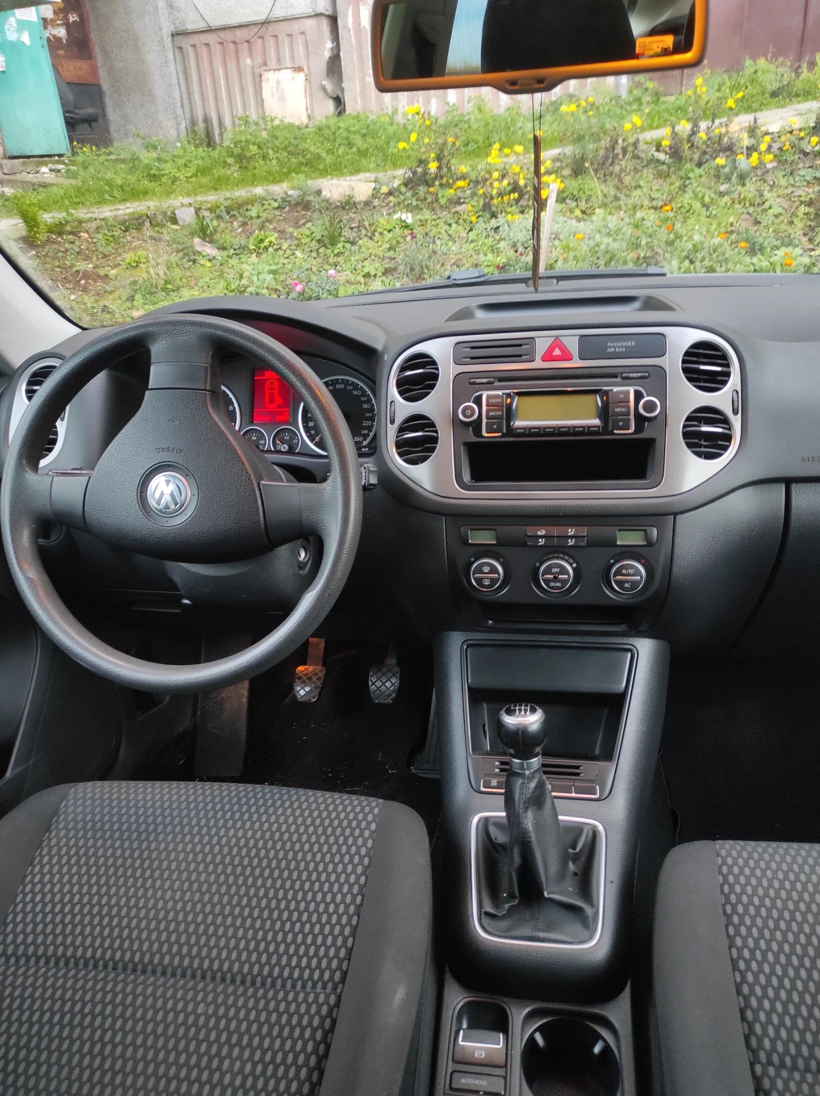 VW Tiguan  - изображение 8