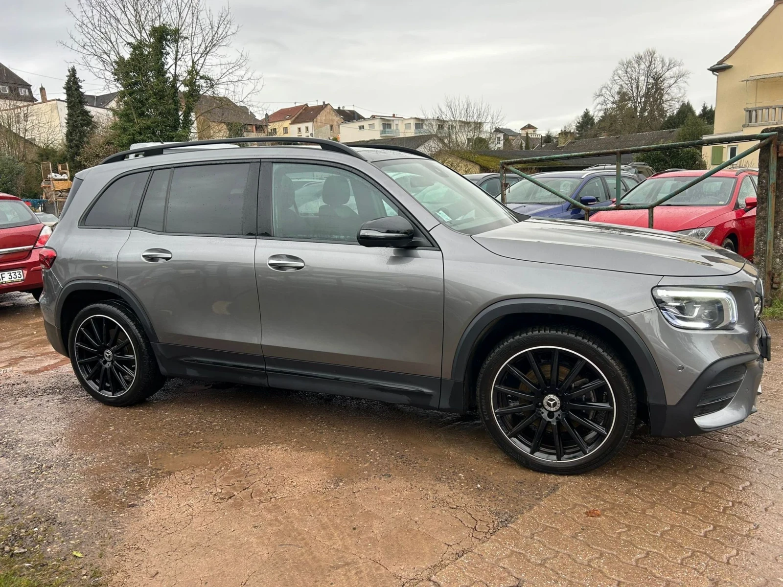 Mercedes-Benz GLB  - изображение 3