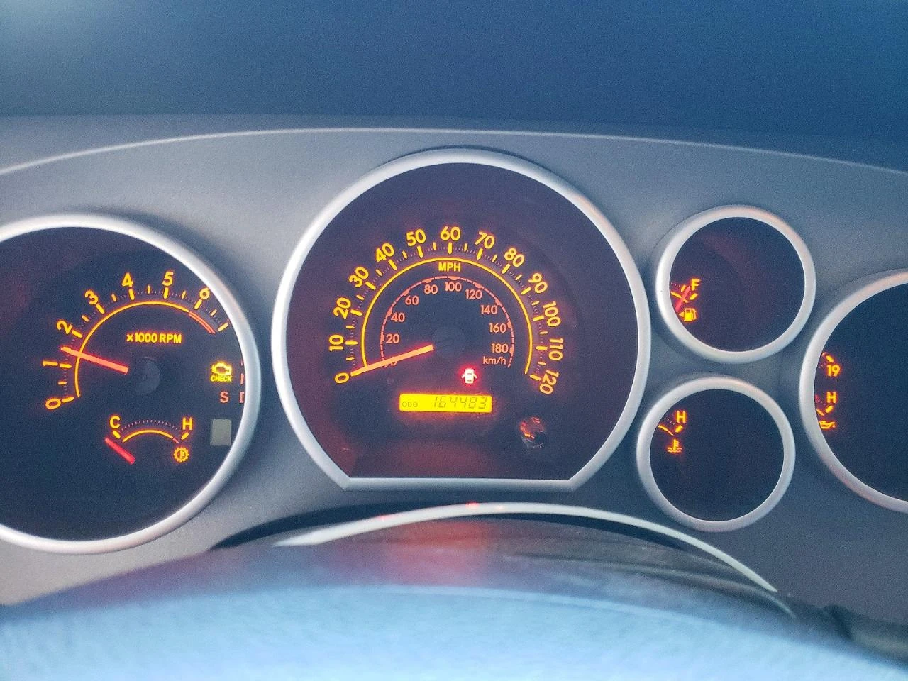 Toyota Tundra 5.7* CREWMAX SR5* РЕАЛНИ КМ* ПЕРФЕКТЕН - изображение 10