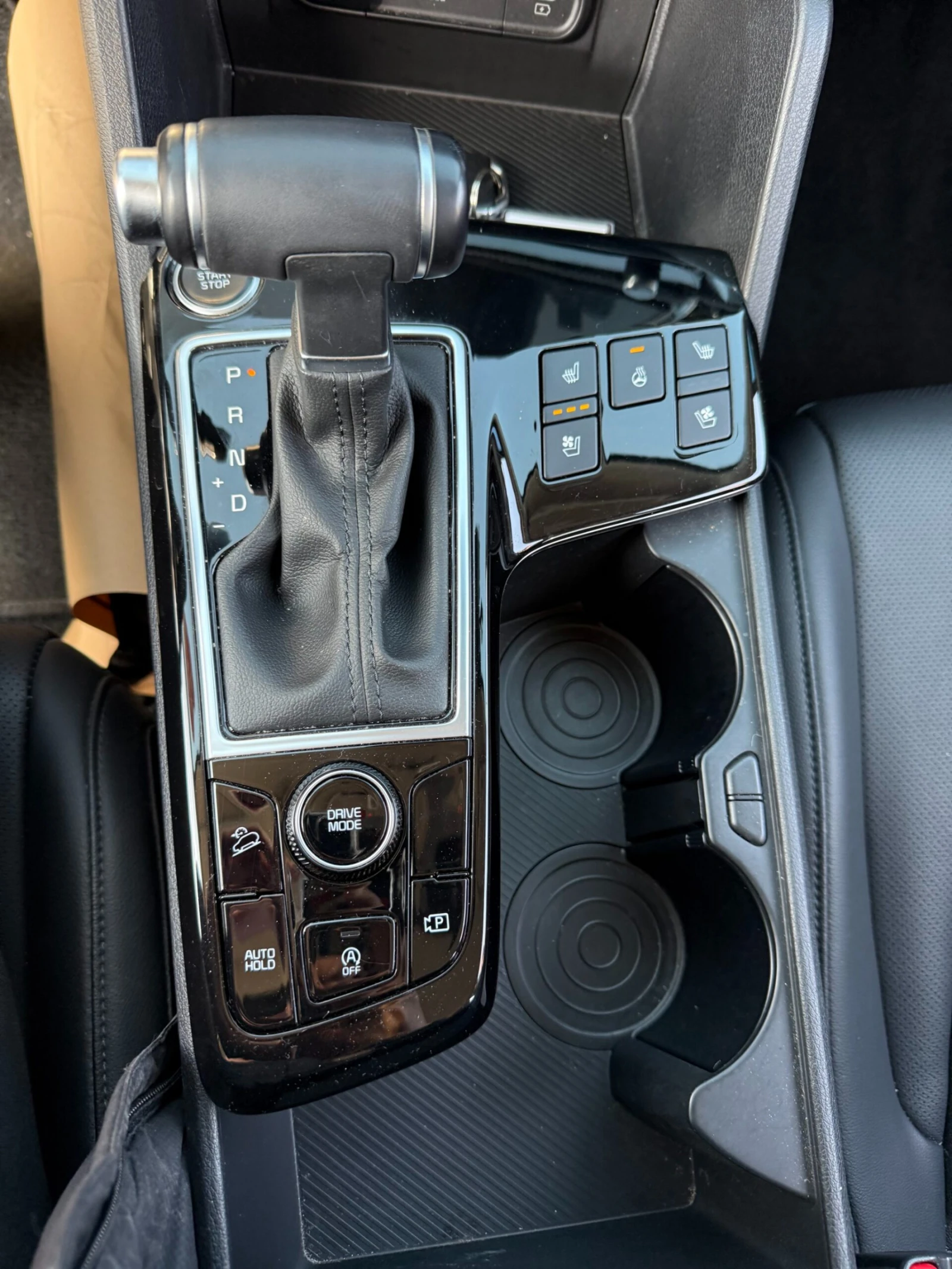 Kia Sportage 2.0 CRDI - ОЧАКВАН ВНОС, снимка 5 - Автомобили и джипове - 54125046