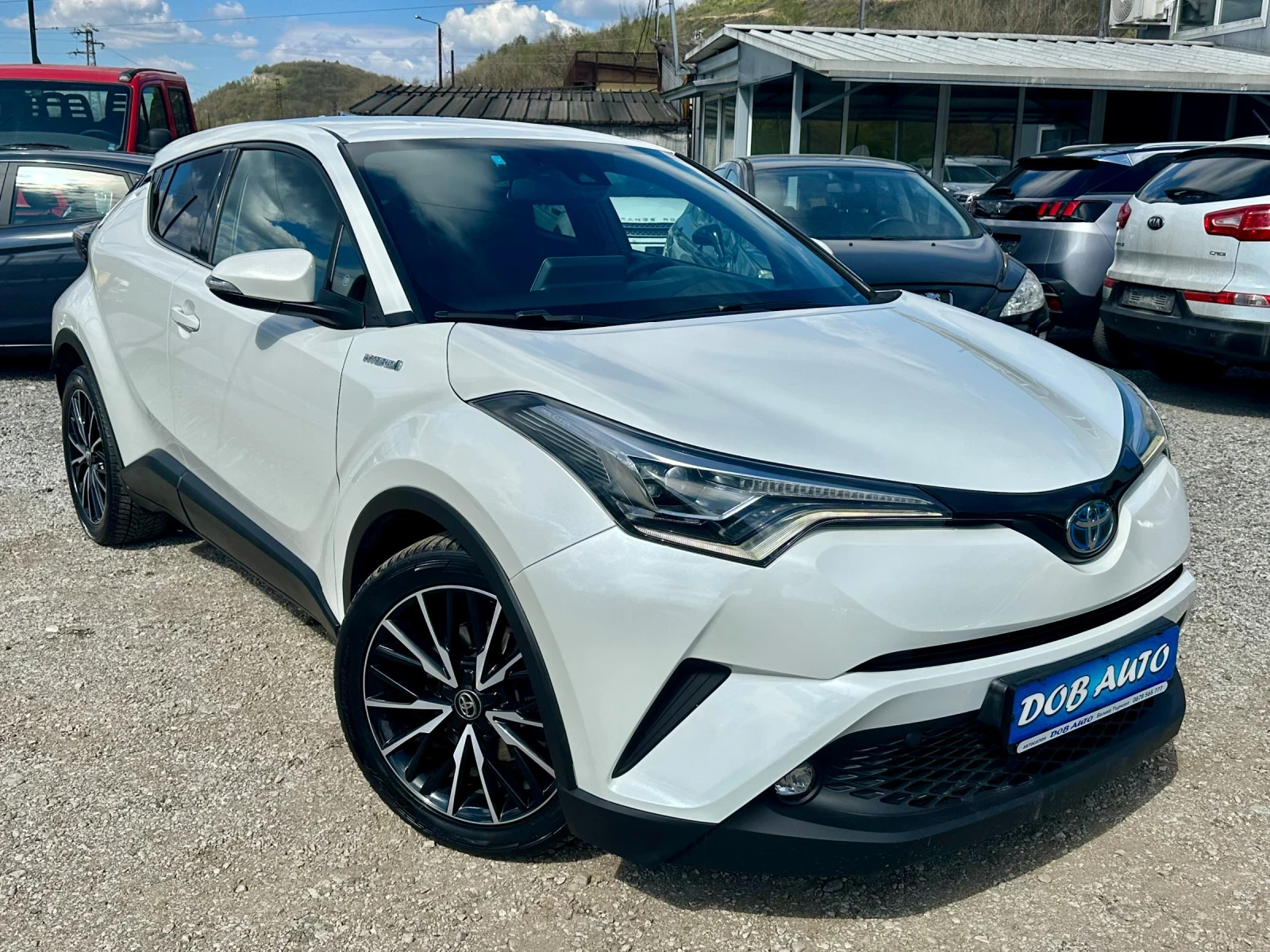 Toyota C-HR 1.8i-HYBRID-AVTOMAT-LED-NAVI-CAMERA, снимка 8 - Автомобили и джипове - 54138865