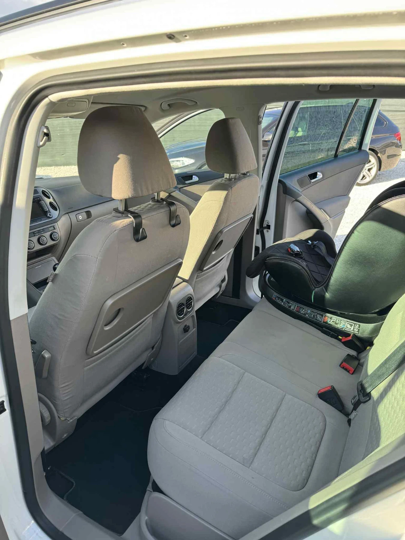 VW Tiguan 2.0TDi-170кс, снимка 14 - Автомобили и джипове - 54626212
