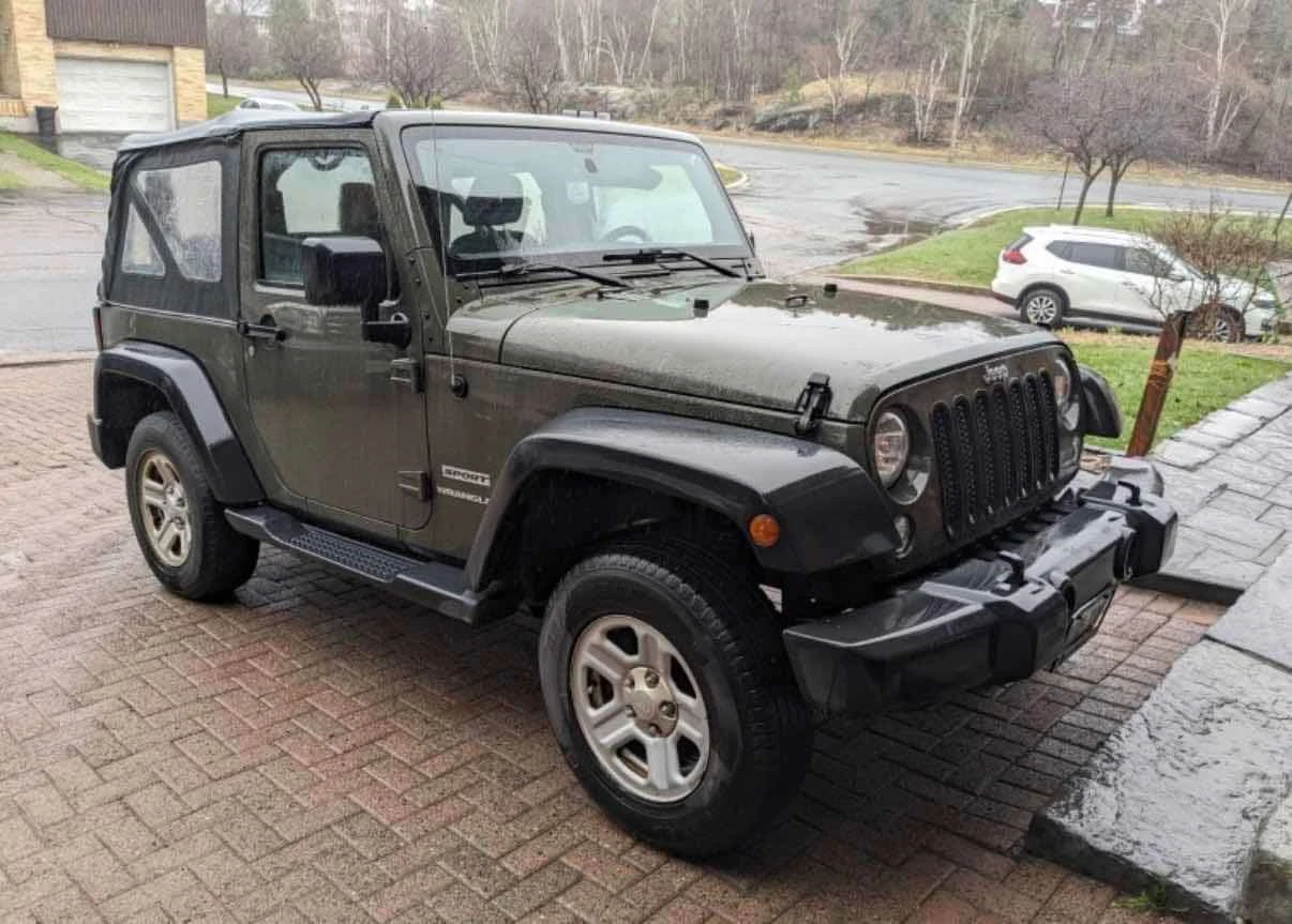 Jeep Wrangler * Sport * АВТОКРЕДИТ БЕЗ ПЪРВОНАЧАЛНА ВНОСКА* , снимка 3 - Автомобили и джипове - 54907521