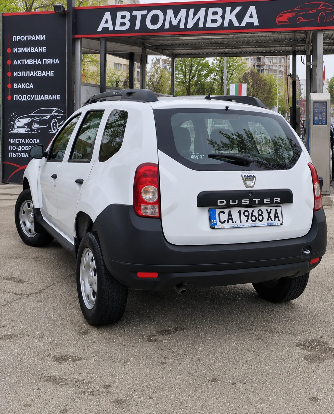 Dacia Duster Dacia Duster 1.6, бензин, 4Х4, снимка 5 - Автомобили и джипове - 55949073