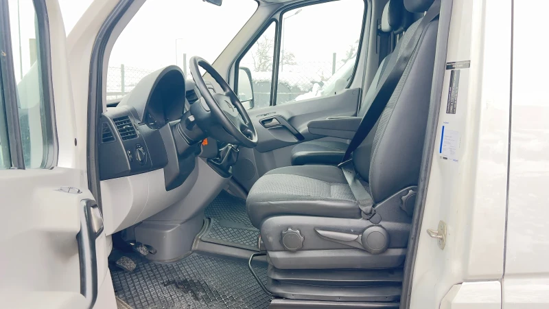 Mercedes-Benz Sprinter МАКСИ РЕАЛНИ КИЛОМЕТРИ, снимка 9 - Бусове и автобуси - 53348179