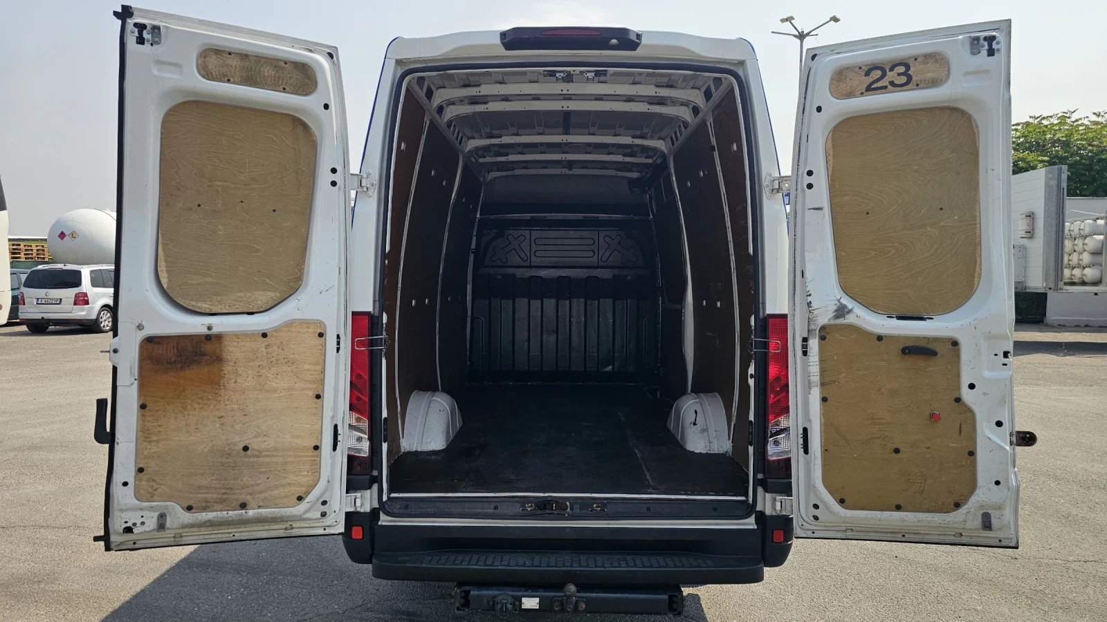 Iveco Daily 35S16 - 8 HI matic/клима/темпомат - изображение 7