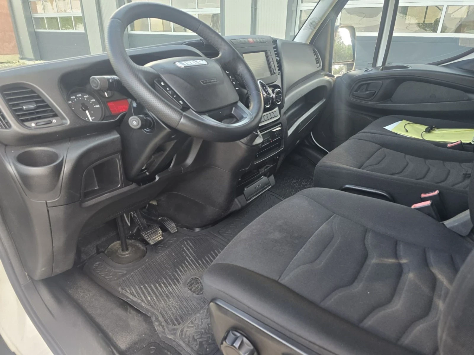 Iveco 35c17  - изображение 7