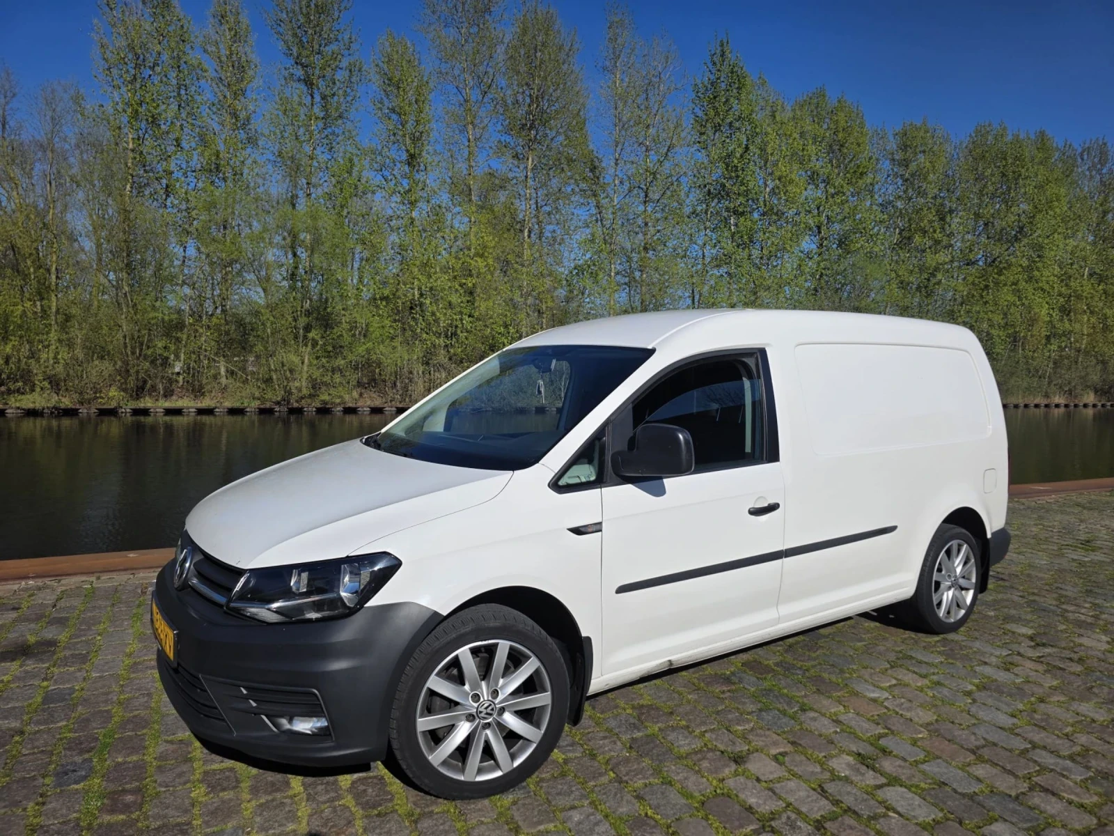 VW Caddy, снимка 3 - Бусове и автобуси - 54930617