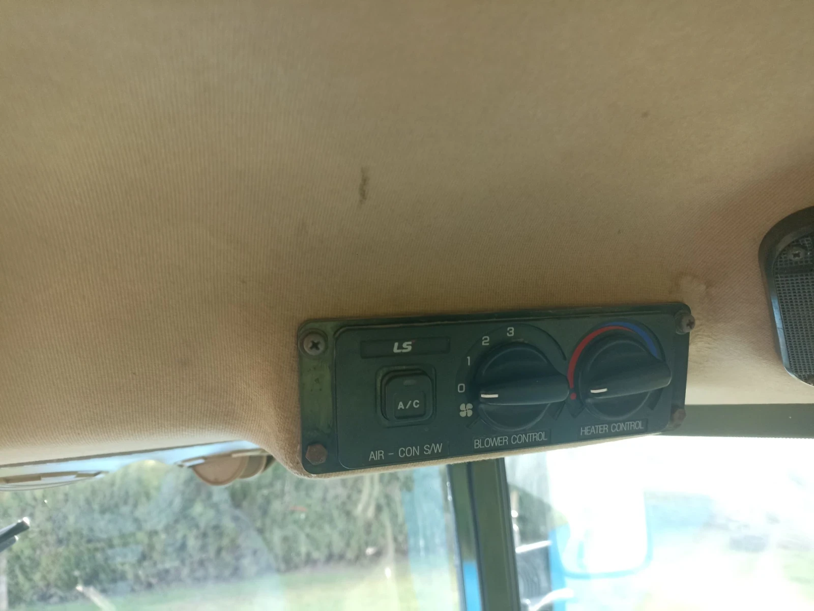 Трактор LS Plus 90 - изображение 9