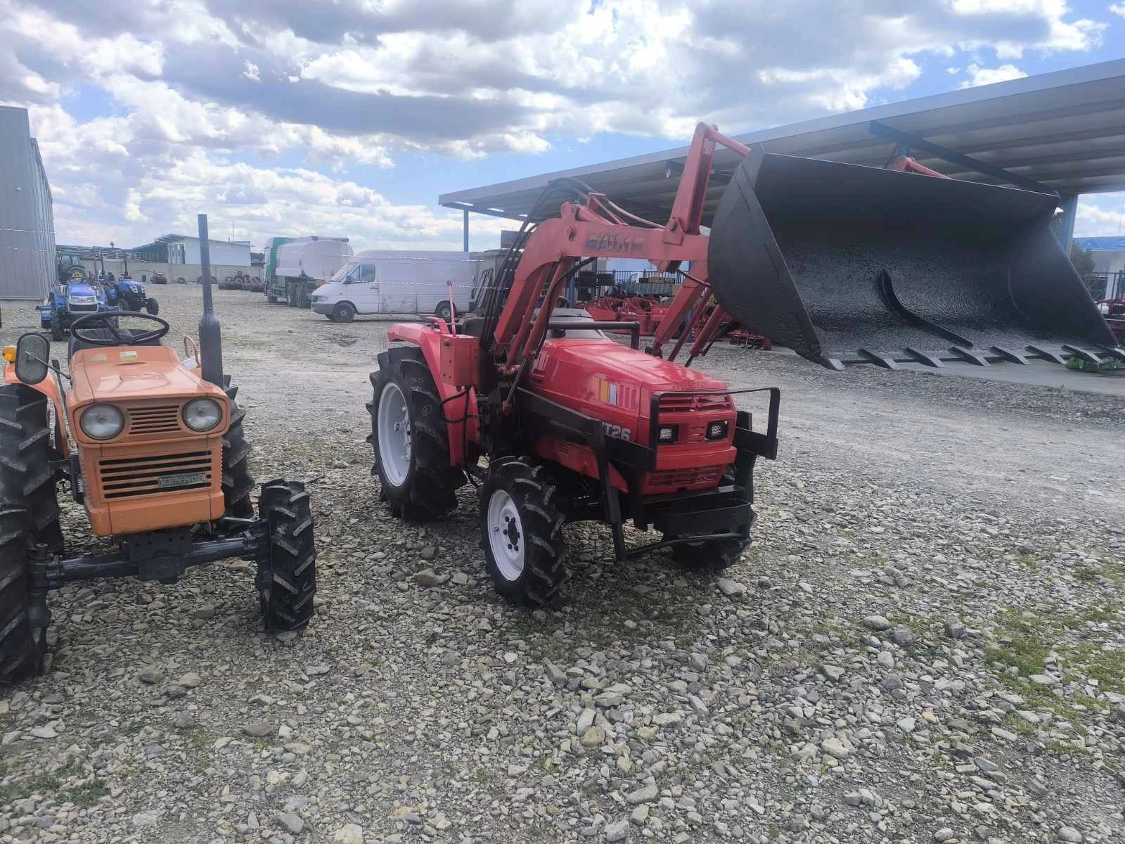 Трактор Mitsubishi Саки агро Сливен, снимка 2 - Селскостопанска техника - 54137221