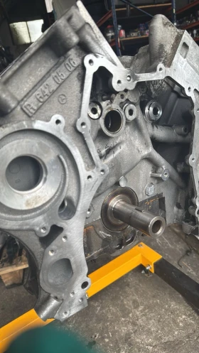 Окомлектован блок за Mercedes OM642 642 с нови лагери и сегменти, снимка 6