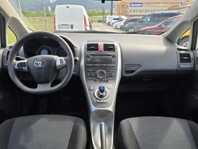 Toyota Auris 1.8 HYBRID ГАЗ АВТОМАТИК, снимка 9