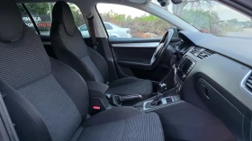 Skoda Octavia KATO ЧИСТО НОВА, снимка 13